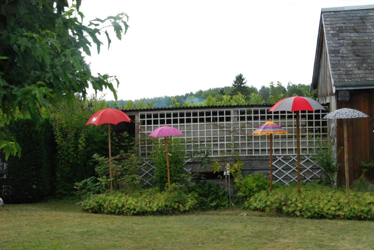 Chambre D'Hotes "Les Paturelles" Fougeres-sur-Bievre Eksteriør billede
