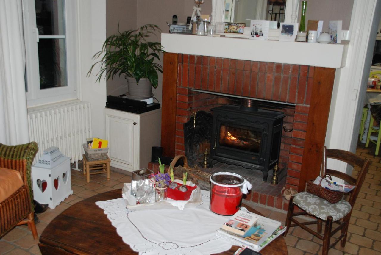 Chambre D'Hotes "Les Paturelles" Fougeres-sur-Bievre Eksteriør billede
